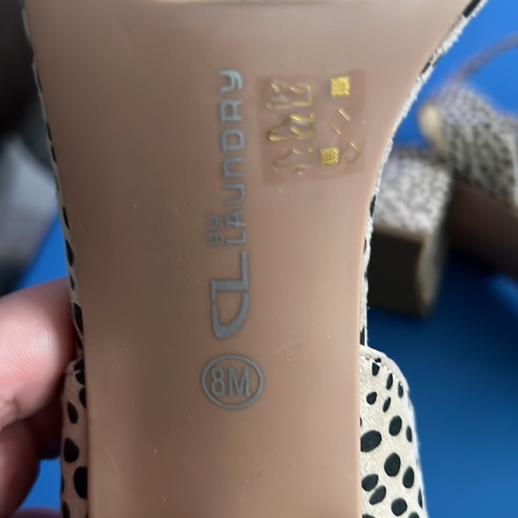 Women’s Cheetah Print CL by Laundry 2.5” heels NWOT - Picture 6 of 6